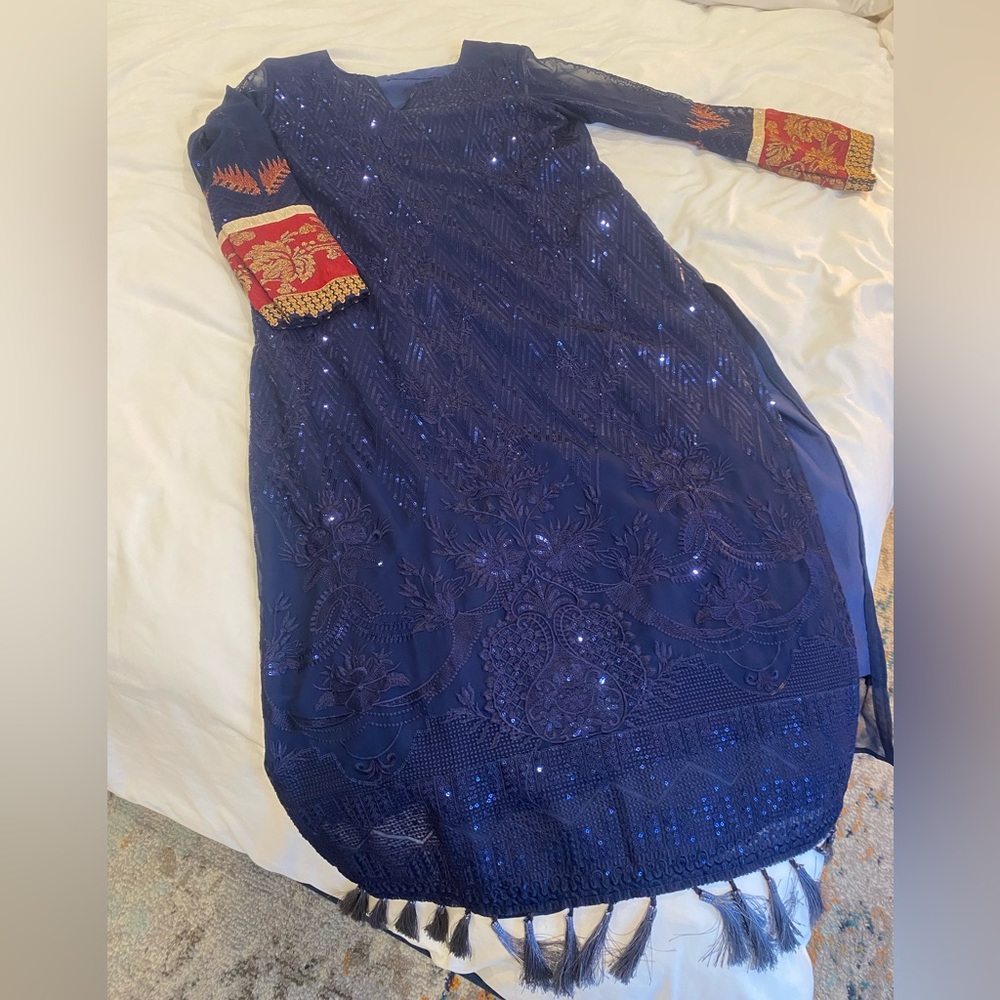 BRAND NEW Pakistani Salwar Kameez